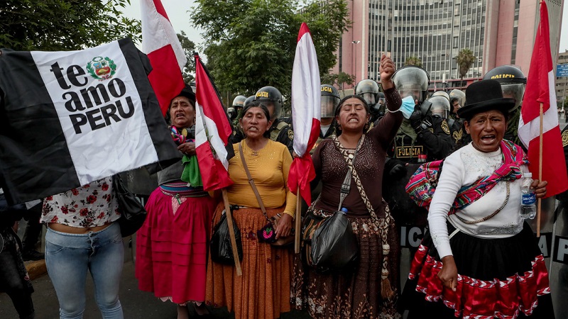 El gobierno golpista de Perú reprimió una vez más las protestas en Lima