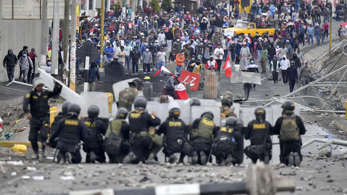 Tercera "toma de Lima", siguen las protestas contra el gobierno golpista de Dina Boluarte