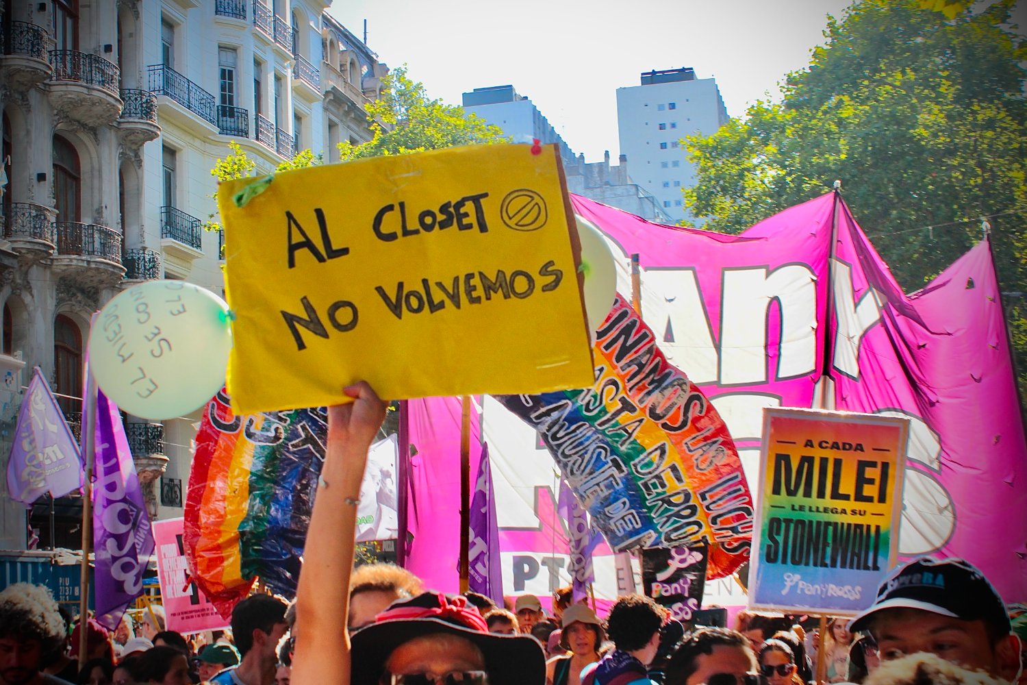 Fortalezcamos la resistencia contra Milei, con el movimiento de la diversidad sexual y las trabajadoras en lucha