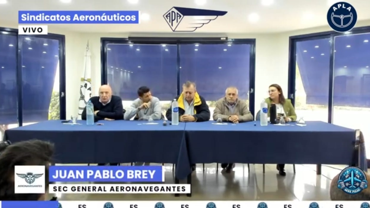 Dura denuncia del conjunto de los gremios aeronáuticos contra el Gobierno