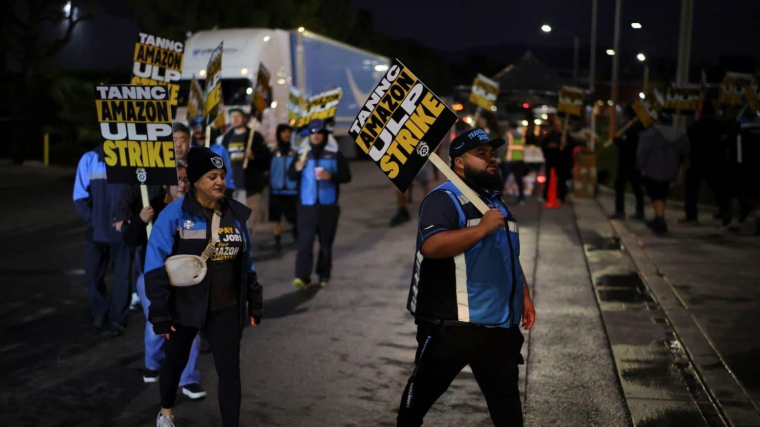 Los estudiantes de la Universidad de Nueva York deben solidarizarse con los trabajadores de Amazon en huelga