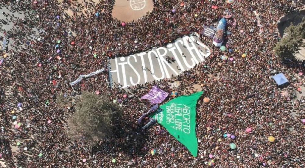 ¡Las docentes vamos al 35° Encuentro Plurinacional de Mujeres y Disidencias!