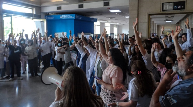 Hospital Posadas: asamblea vota paro y movilización para la jornada nacional de lucha del 17N