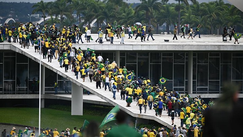 Brasil: por un paro nacional contra las acciones golpistas y por la derogación de las reformas reaccionarias