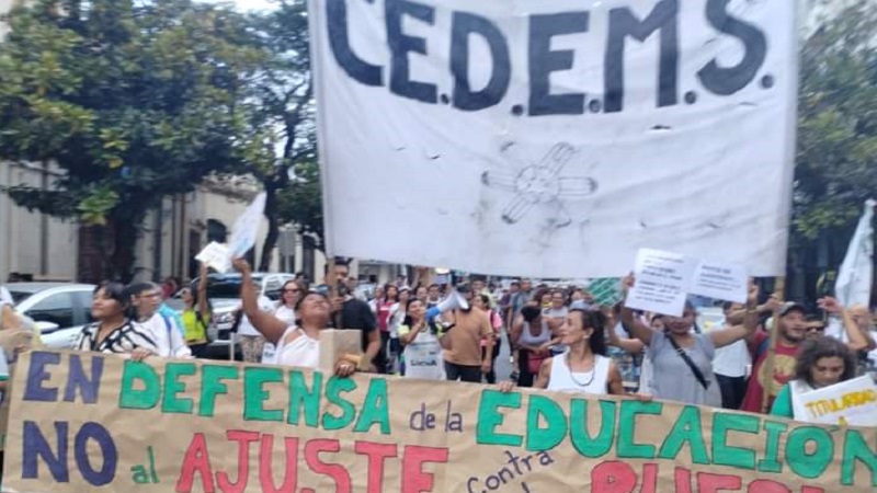 Gran apoyo a la lucha de los docentes del Cedems