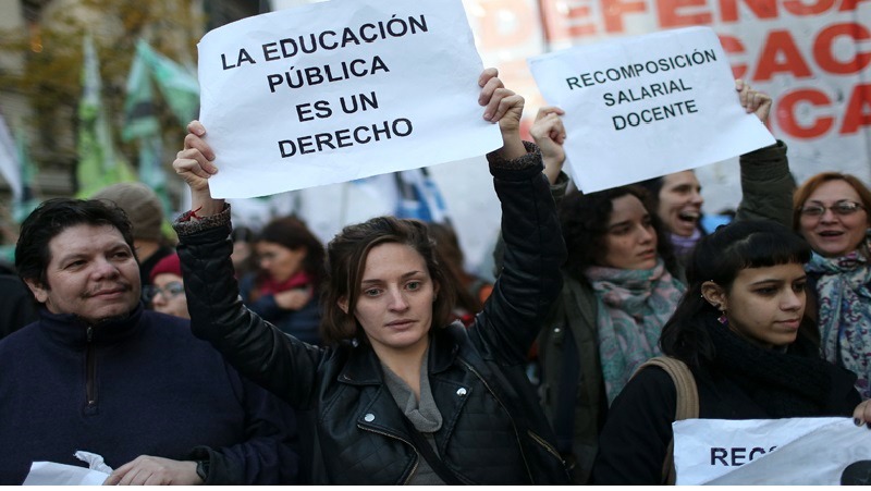 Cinco claves sobre el intento del gobierno de declarar a la educación como “servicio esencial” para atacar el derecho a huelga