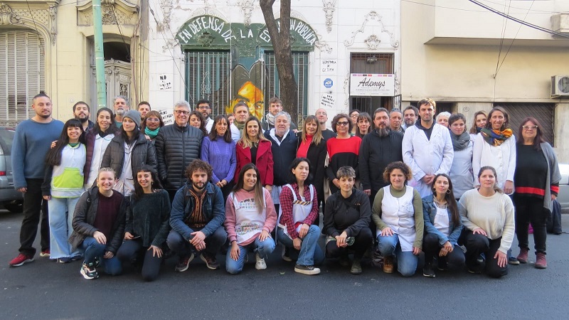 Más psicólogos por escuela: la salud mental es un derecho, no un privilegio