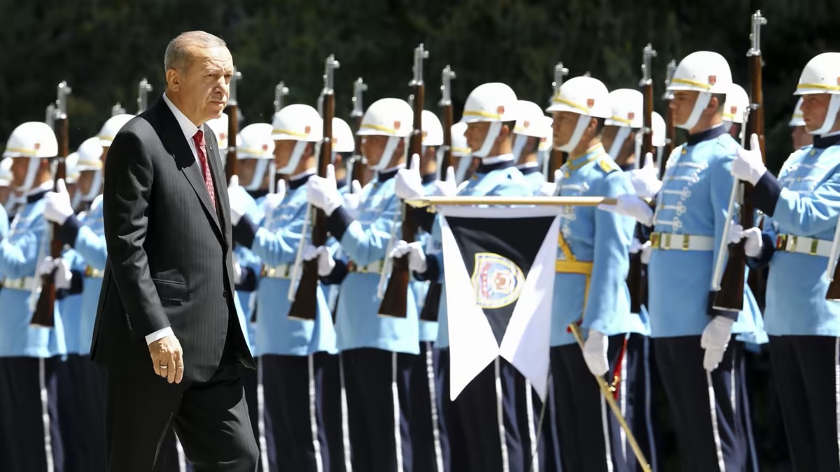 Erdogan profundiza la persecución política y la restricción de los Derechos Humanos en Turquía