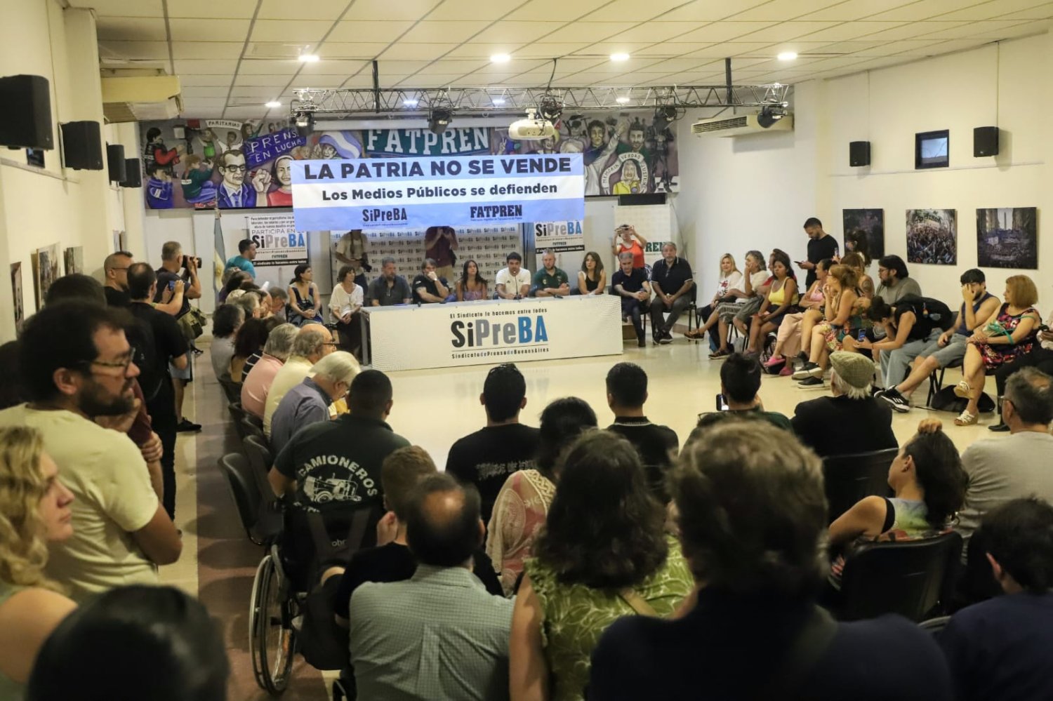 Contra el ajuste de Milei: ¿multisectoriales o asambleas autoorganizadas democraticamente?