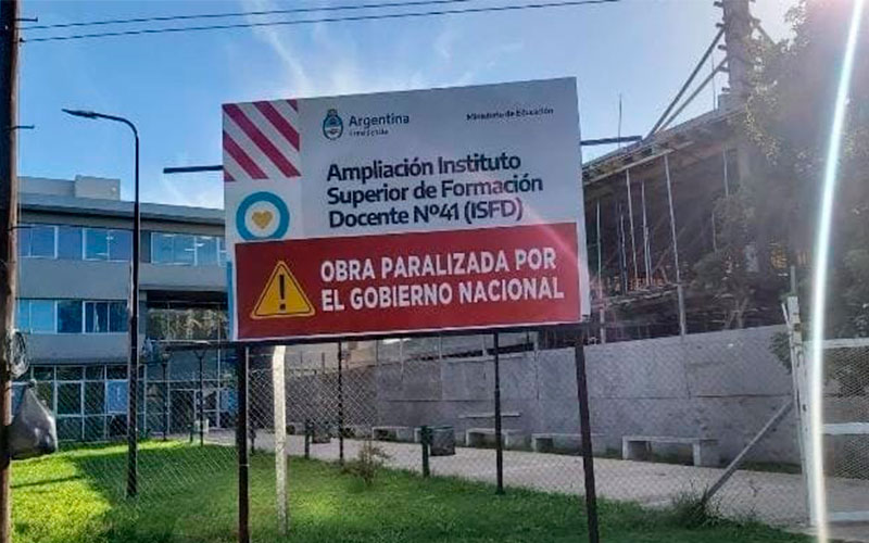  Paralización de la obra del edificio propio y ajuste en el ISFD41 de Adrogué