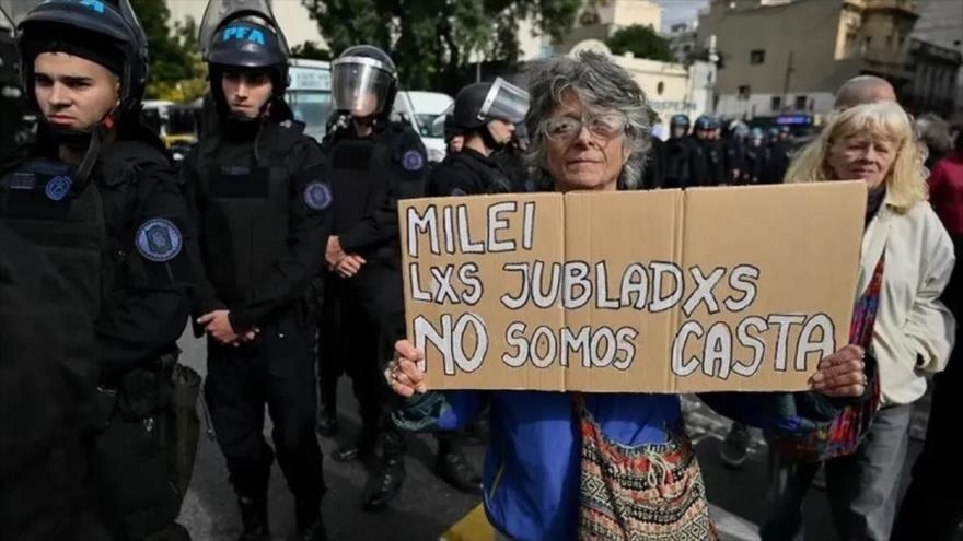 Jubilados, la punta del iceberg