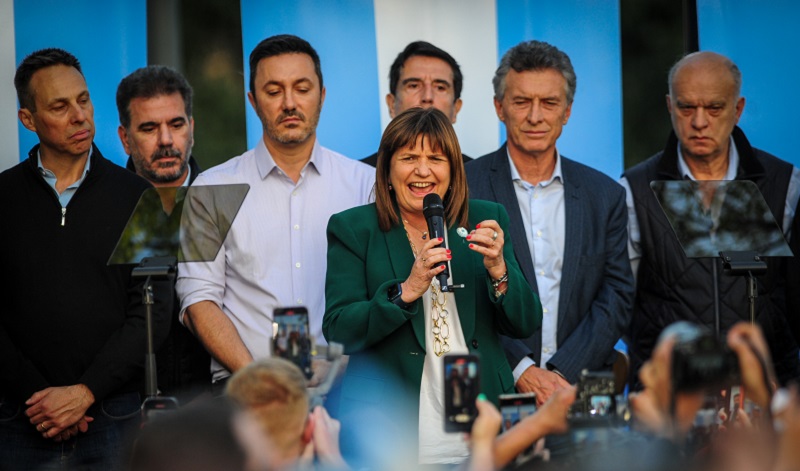 Bullrich cerró en Lomas, a pura demagogia anticorrupción, punitivismo y ataque a los docentes