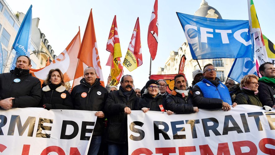 Las direcciones sindicales amenazan con huelga nacional ¿Se profundiza la "batalla por las pensiones" en Francia?