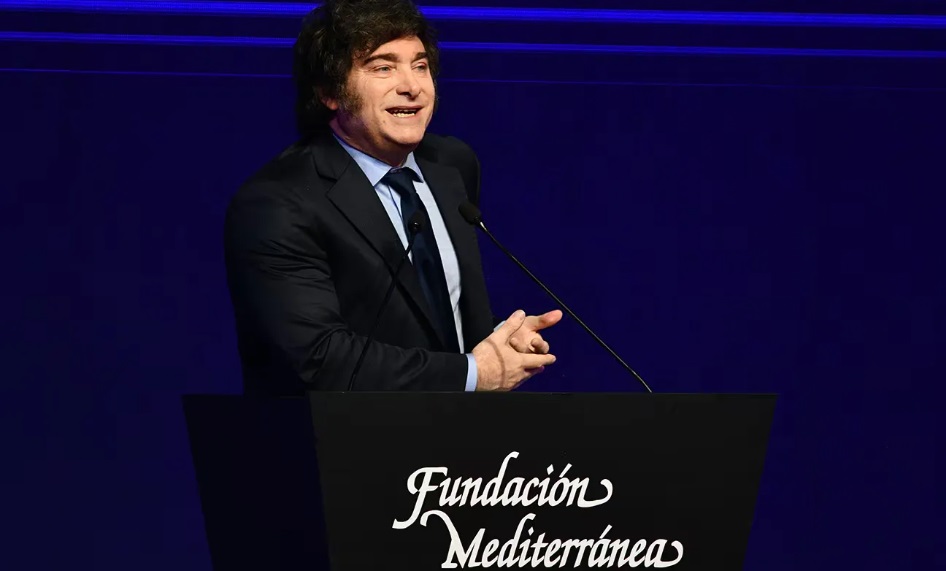 Milei con empresarios en la Fundación Mediterránea: los aliados de la dictadura y el menemismo