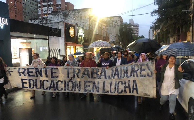 Importante aporte de las bancas del PTS-FITU y docentes combativos al fondo de lucha