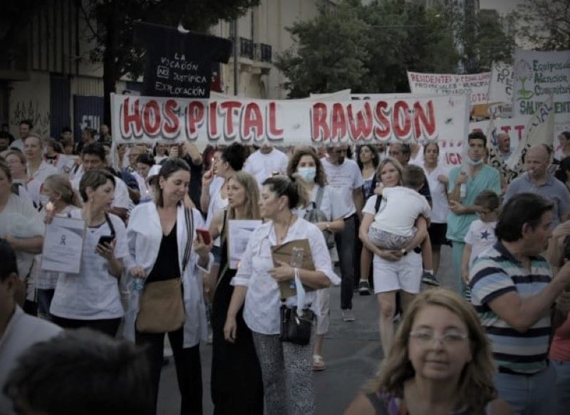 Trabajadoras en el centro. Una mirada de género y clase sobre la huelga de salud