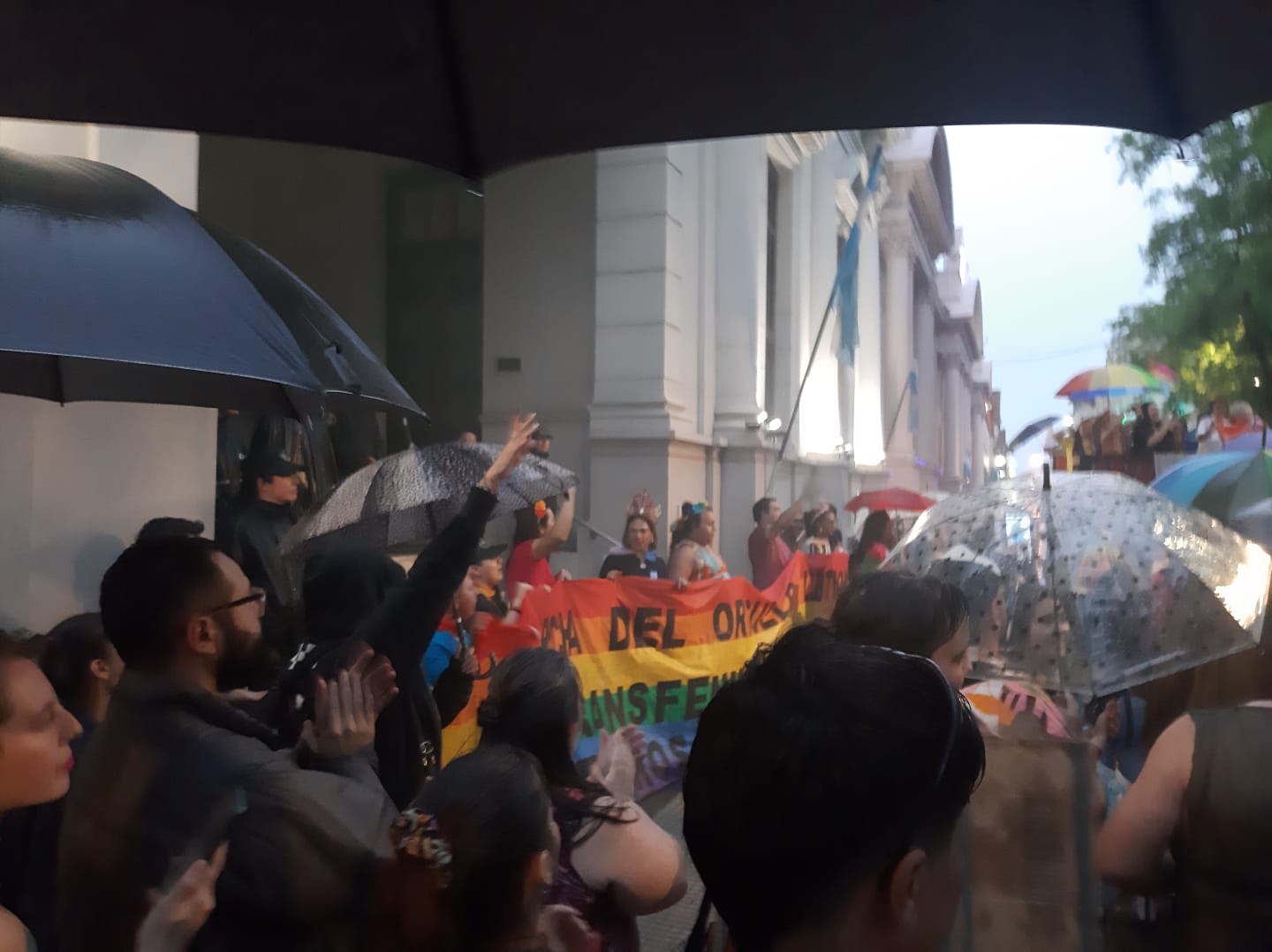 Corrientes: nutrida marcha por el orgullo recorrió la ciudad capital