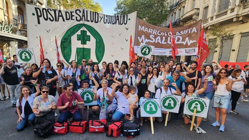 Posta de salud y cuidado: cientos de donaciones hicieron posible la atención en marchas