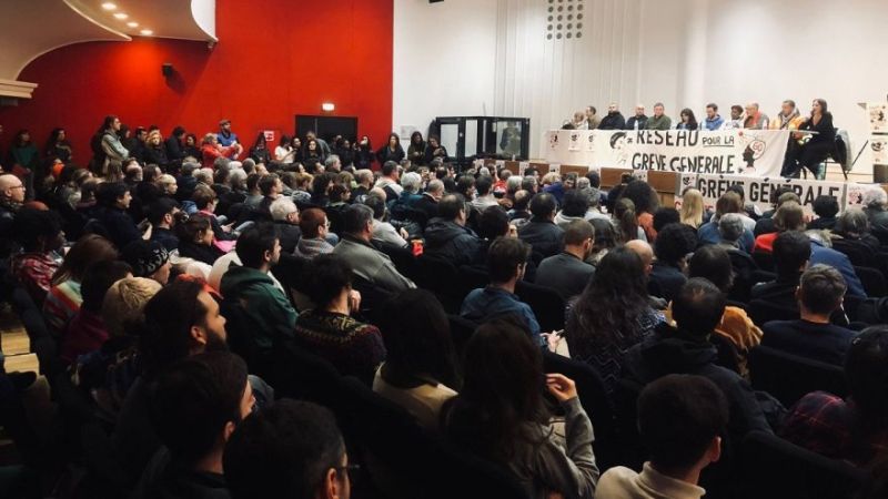 En Francia la Red por la Huelga General volvió a reunir a cientos de trabajadores