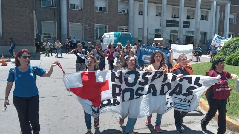 Ronda contra los despidos y por la salud pública en el Hospital Posadas