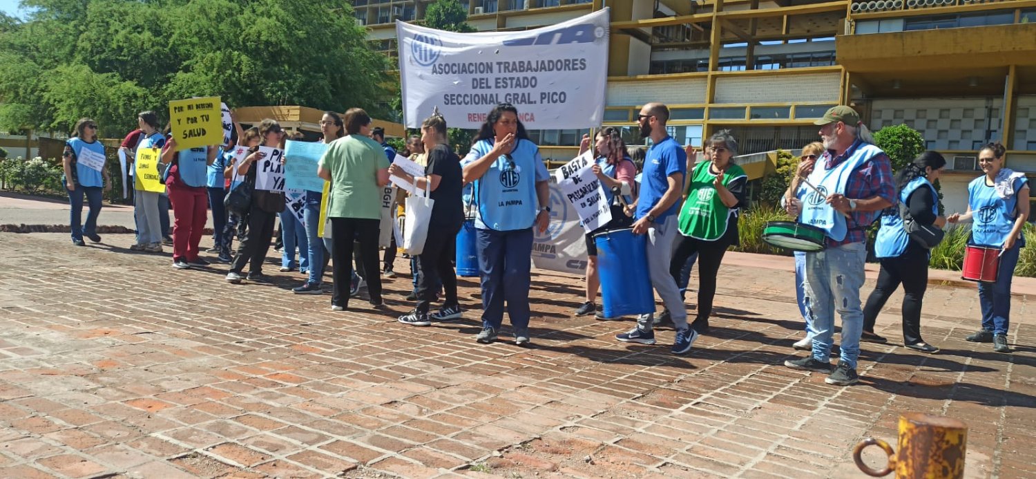 La Pampa: lucha por el pase a planta de trabajadores de Salud