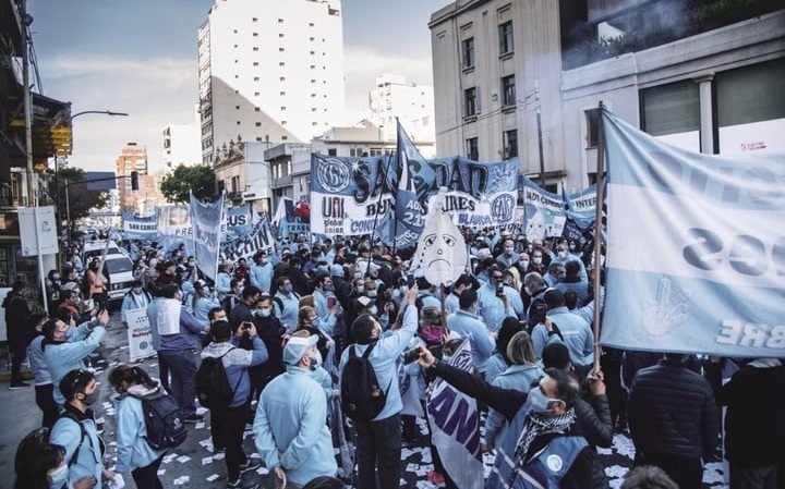 Sanidad: empresarios ricos y trabajadores de la salud pobres