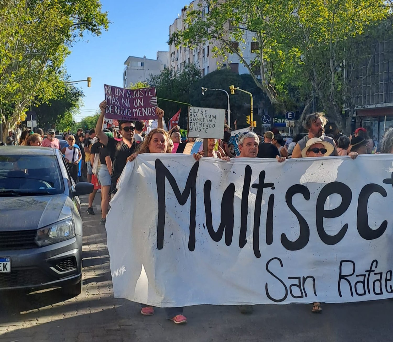 Gran movilización en San Rafael: contra el DNU, la Ley Ómnibus y el protocolo antiprotesta