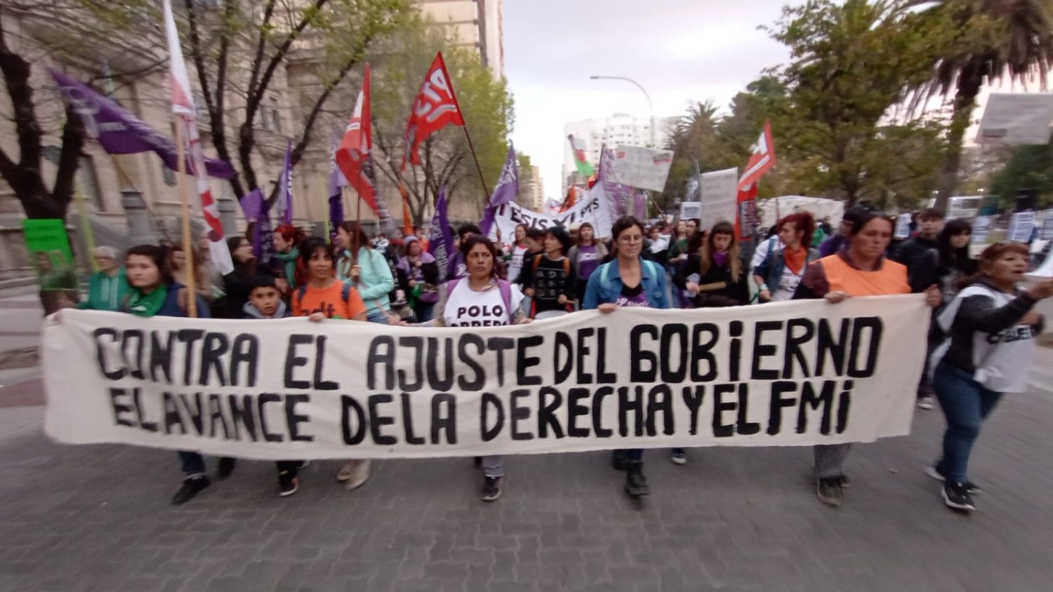 Gran movilización el Día de Acción Global por el Derecho al Aborto en Bahía Blanca