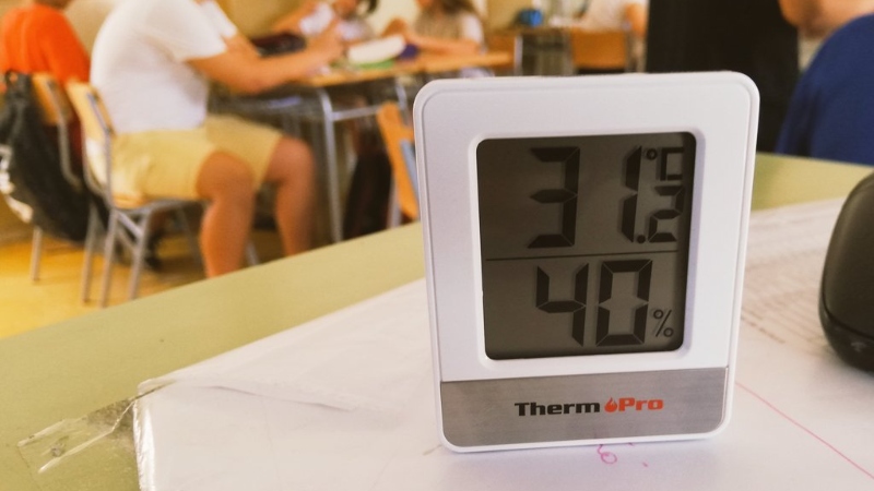 El Departament d'Educació nos ahoga de calor en las aulas