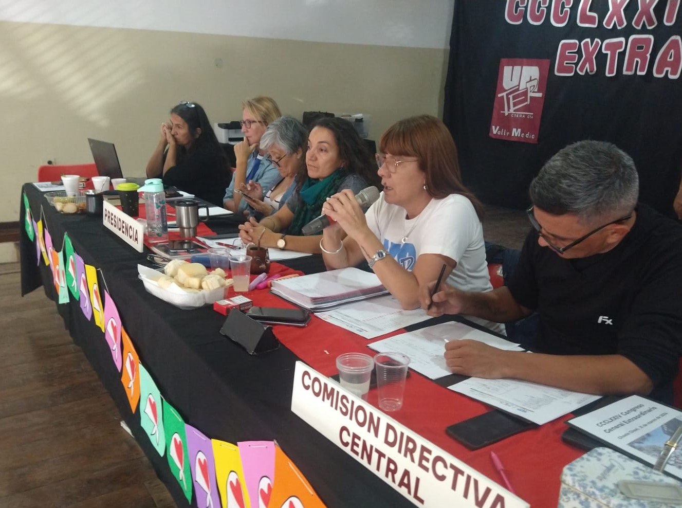 En pleno ajuste y lucha de salud, la conducción UnTER le garantiza a Weretilneck la paz social