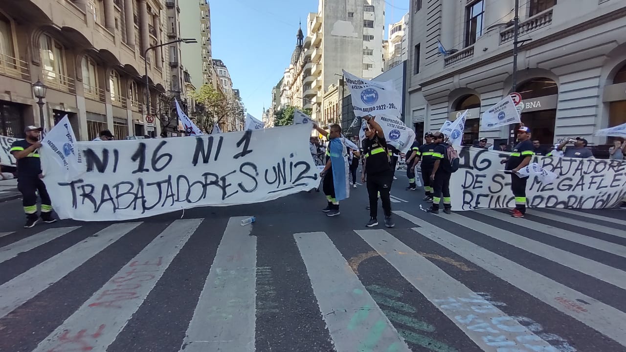 Dos semanas de paro y acampe en Megaflex y nueva audiencia este viernes