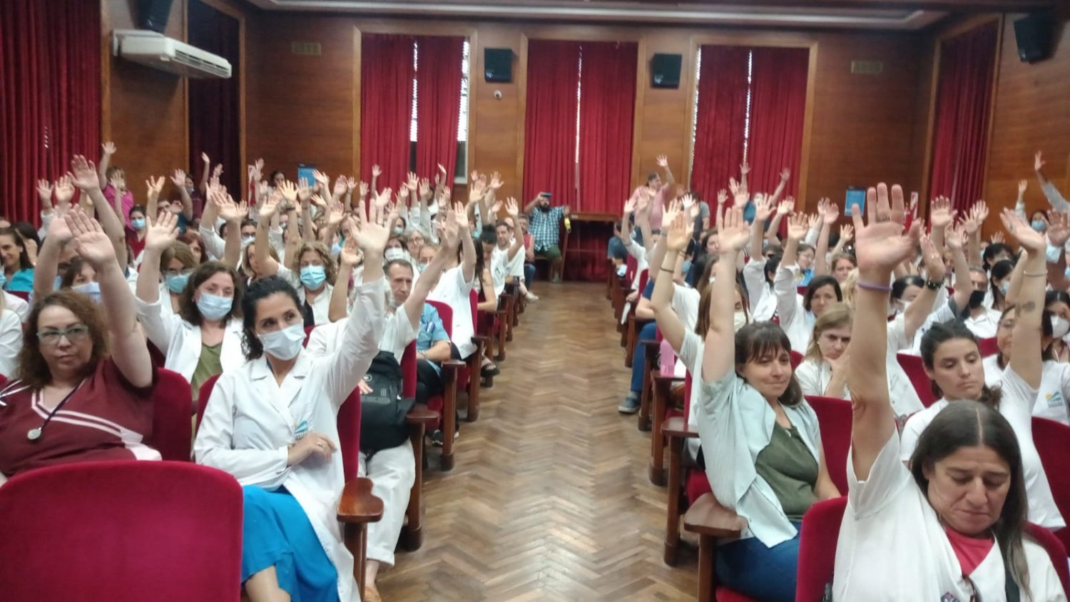 Hospital Posadas: asamblea rechazó acuerdo paritario firmado por gremios y sigue la lucha