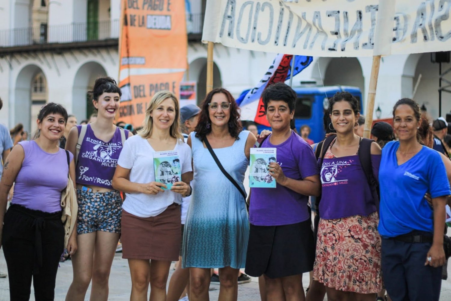 #8M: en la calles se presentó el libro “Mujeres, revolución y socialismo” (compilación)