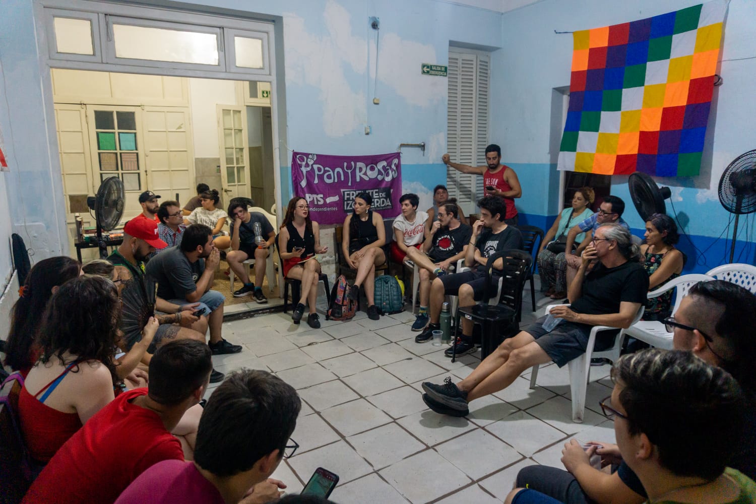 Asamblea Abierta en Lanús: “La salida es por izquierda, tenemos que organizarnos”