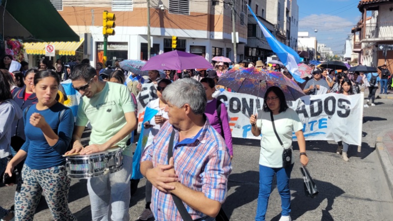 El paro docente continúa en Salta y el Gobierno de Sáenz recibe este martes a delegados autoconvocados