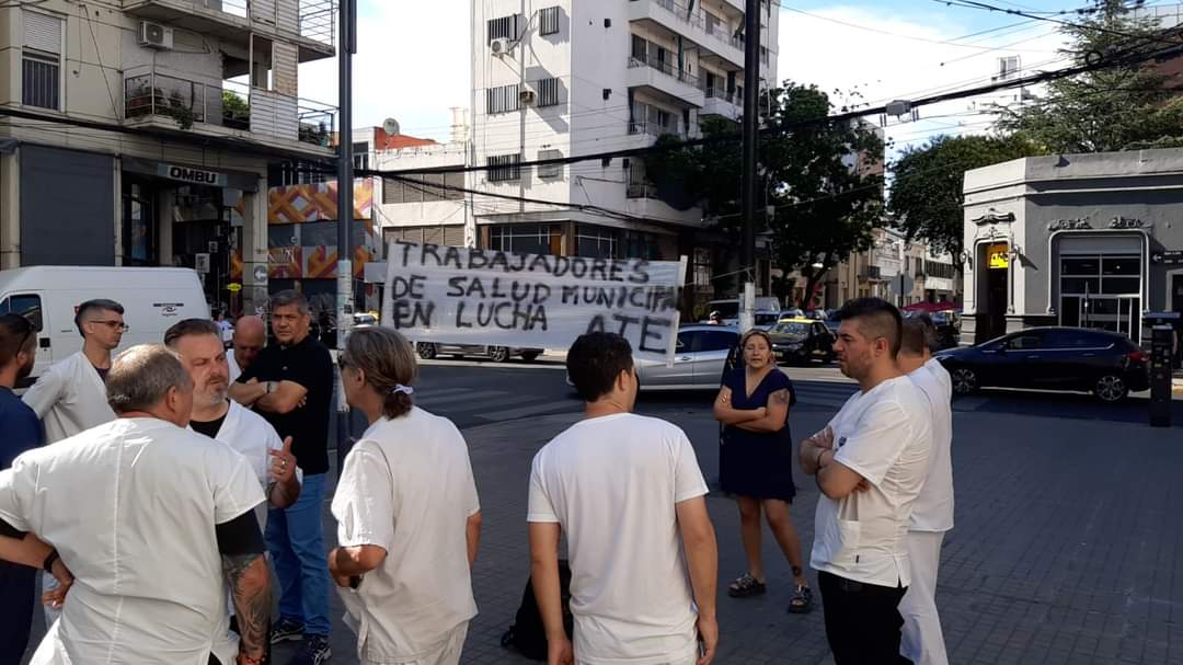 Paro de trabajadores de la Dirección Bioquímica ante la precarización del Municipio