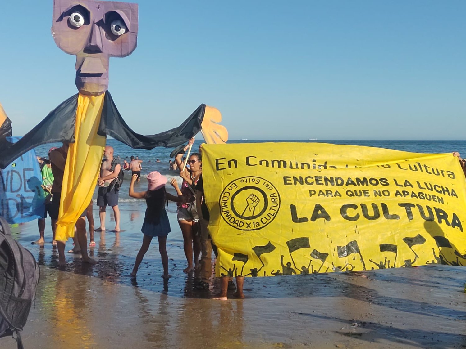 La lucha llega a la playa