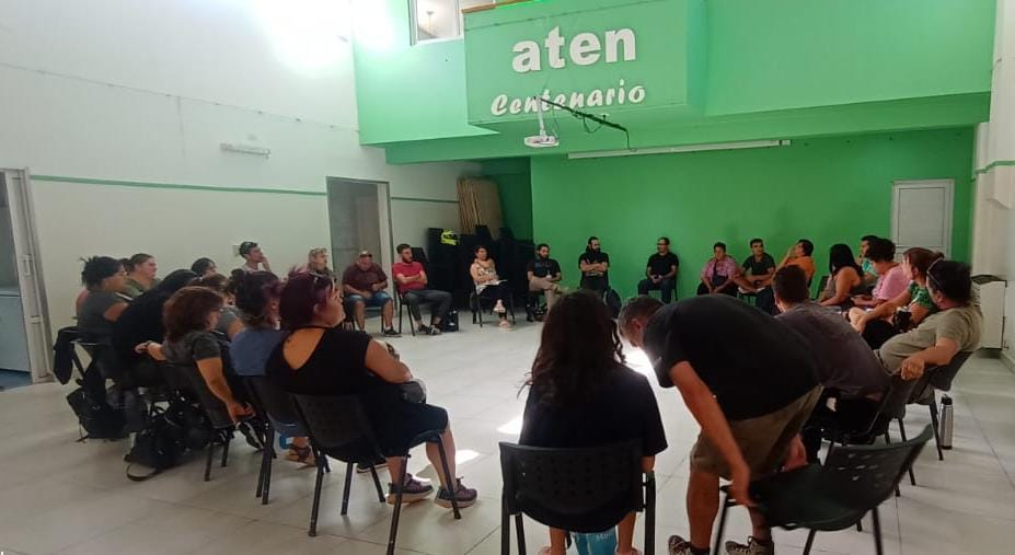 Delegadas y delegados de las escuelas de Centenario denuncian falencias en las escuelas