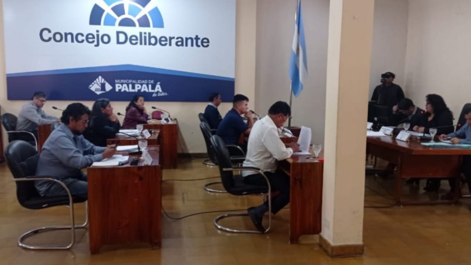 Palpalá: la UCR y el PJ unidos por la motosierra de Milei votaron contra los trabajadores estatales