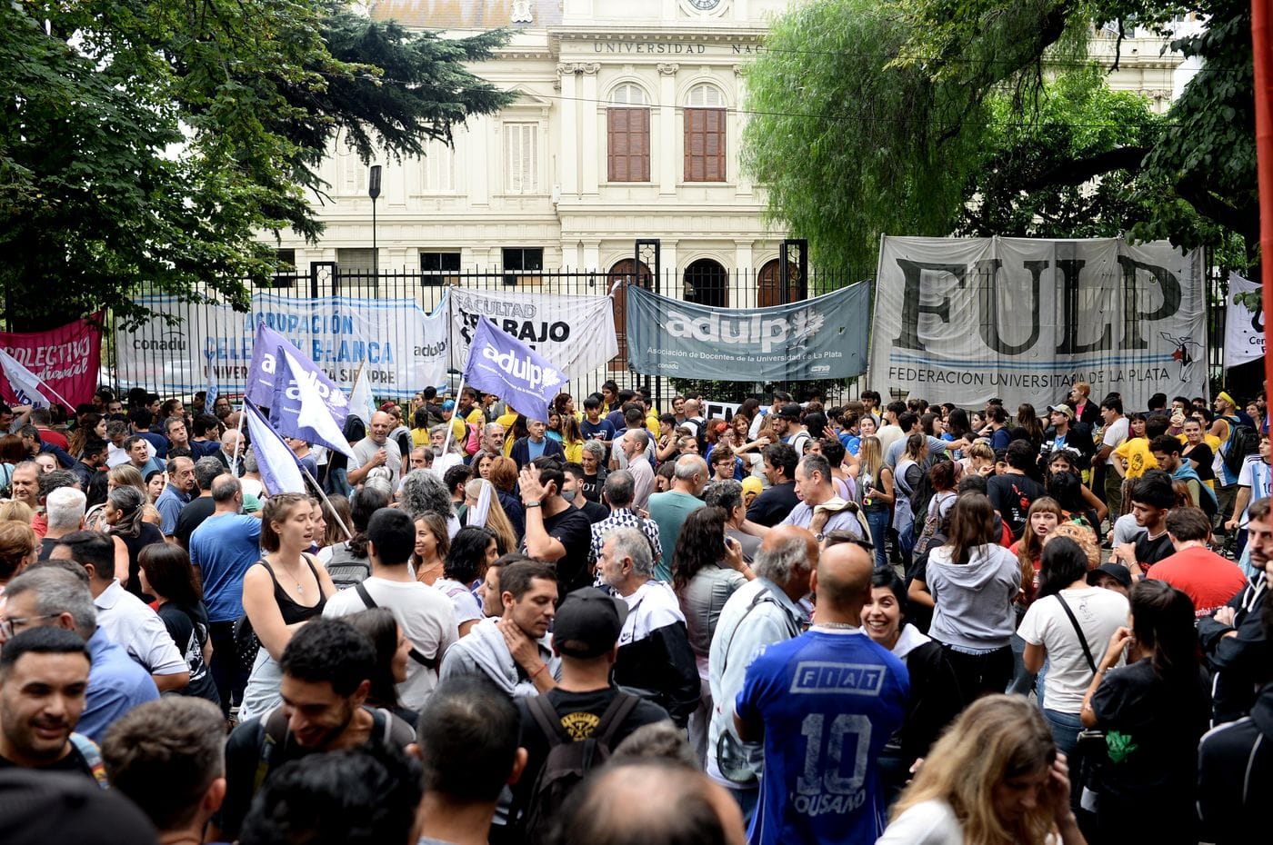 Congreso FULP: por una federación universitaria que organice al movimiento estudiantil frente al plan de Milei