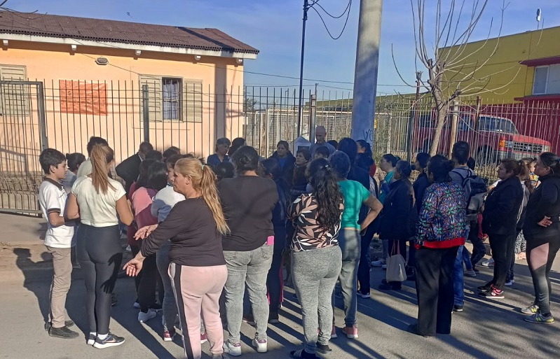 Barrio Ampliación Ferreyra se organiza para defender el Centro de Atención Primaria de la Salud