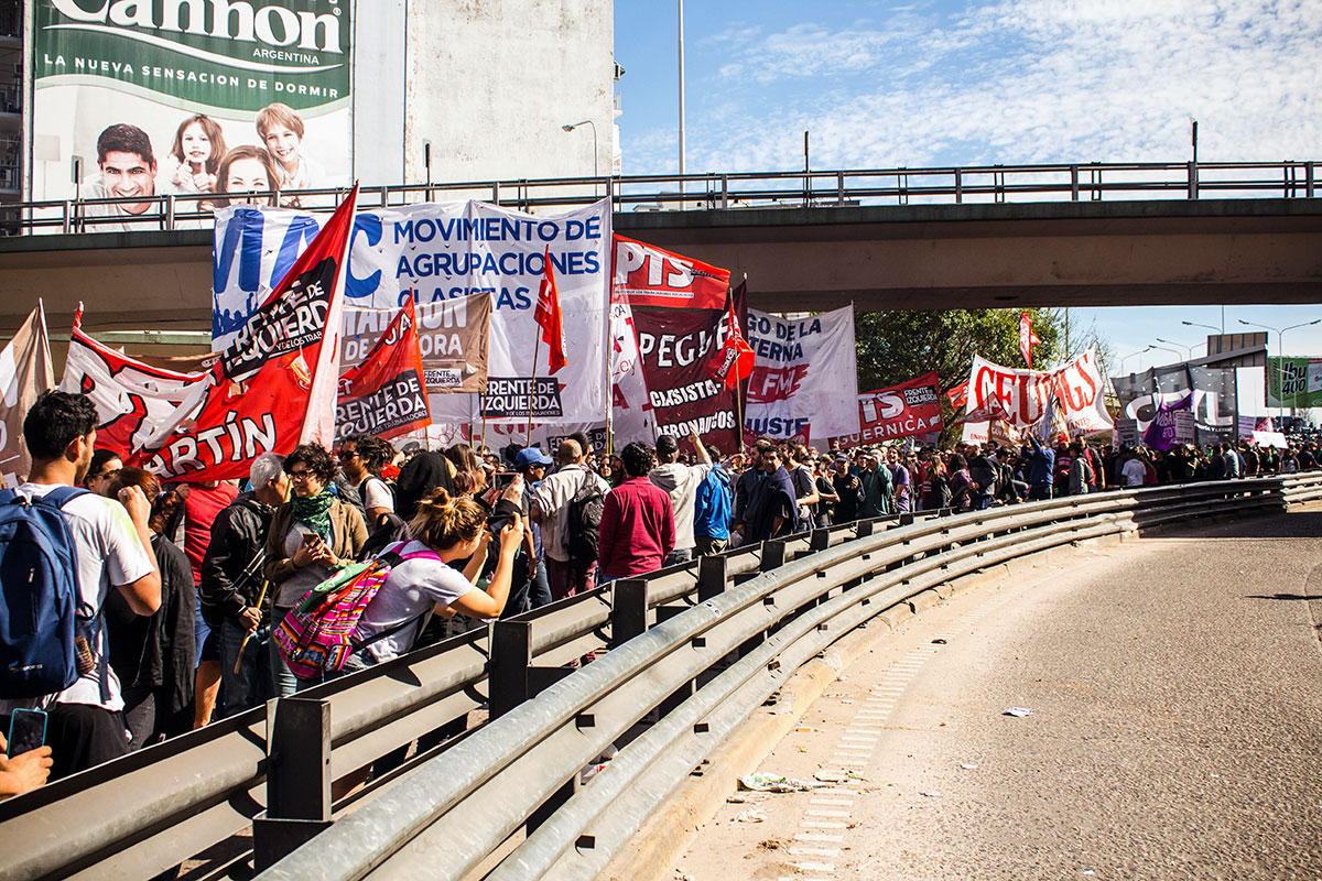 Corte del Puente Pueyrredón en el paro nacional del 25 de septiembre 2018. 