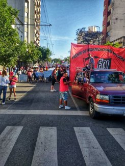 Piden alimentos y trabajo digno, el gobierno responde con un megaoperativo policial