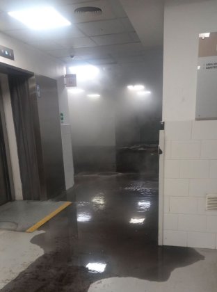 Peligrosa rotura de caldera inunda con agua caliente el piso -1 del Hospital Regional de Antofagasta