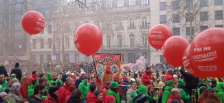 Masiva huelga nacional en Bélgica: 100.000 marchan contra reformas del Gobierno