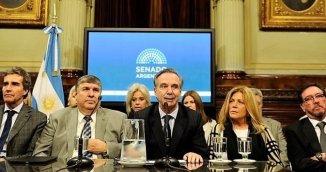 Los 25 votos peronistas que permitieron aprobar la brutal reforma previsional en el Senado