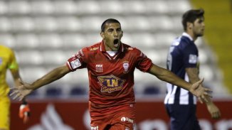 Huracán goleó 4 a 0 a Alianza Lima, para meterse de lleno en la Copa Libertadores