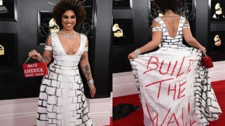 Xenofobia en los Grammy: una cantante se puso un vestido estilo Trump