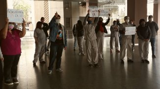 La Plata: trabajadores de limpieza de las Torres se organizan contra los despidos 