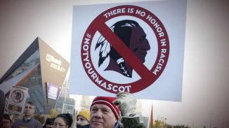 Washington Redskins: la ola de lucha antirracista golpea contra los prejuicios en el fútbol americano